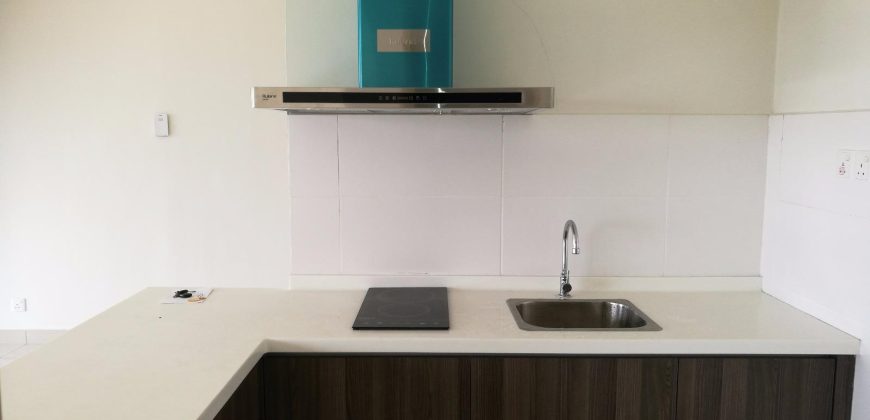 Maisson ara damansara  semi-furnished rent