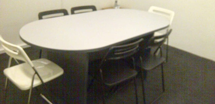 Oasis square bd rent