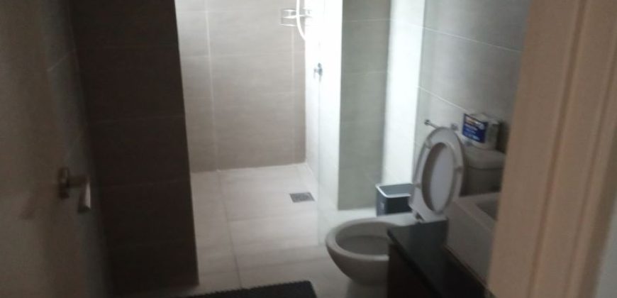 Maisson ara damansara  semi-furnished rent